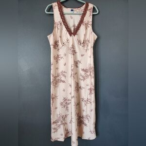 Old Navy Women's L Ballet Pink With Mauve Lace And Floral Satin Midi Slip Dress
